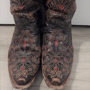 Super cute Brown Cowgirl Boots